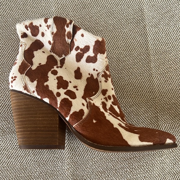 Chinese Laundry Brown and Cream Ankle Boots - Picture 10 of 12